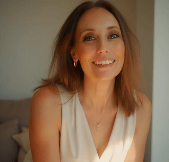 larissa, lady smiling